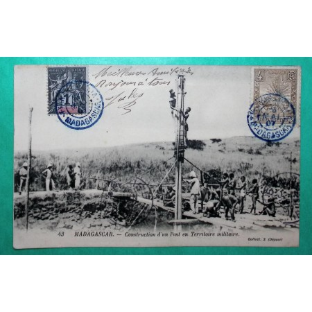 1C TYPE GROUPE + 4C MADAGASCAR ET DEPENDANCES CARTE POSTALE POUR PARIS 1907